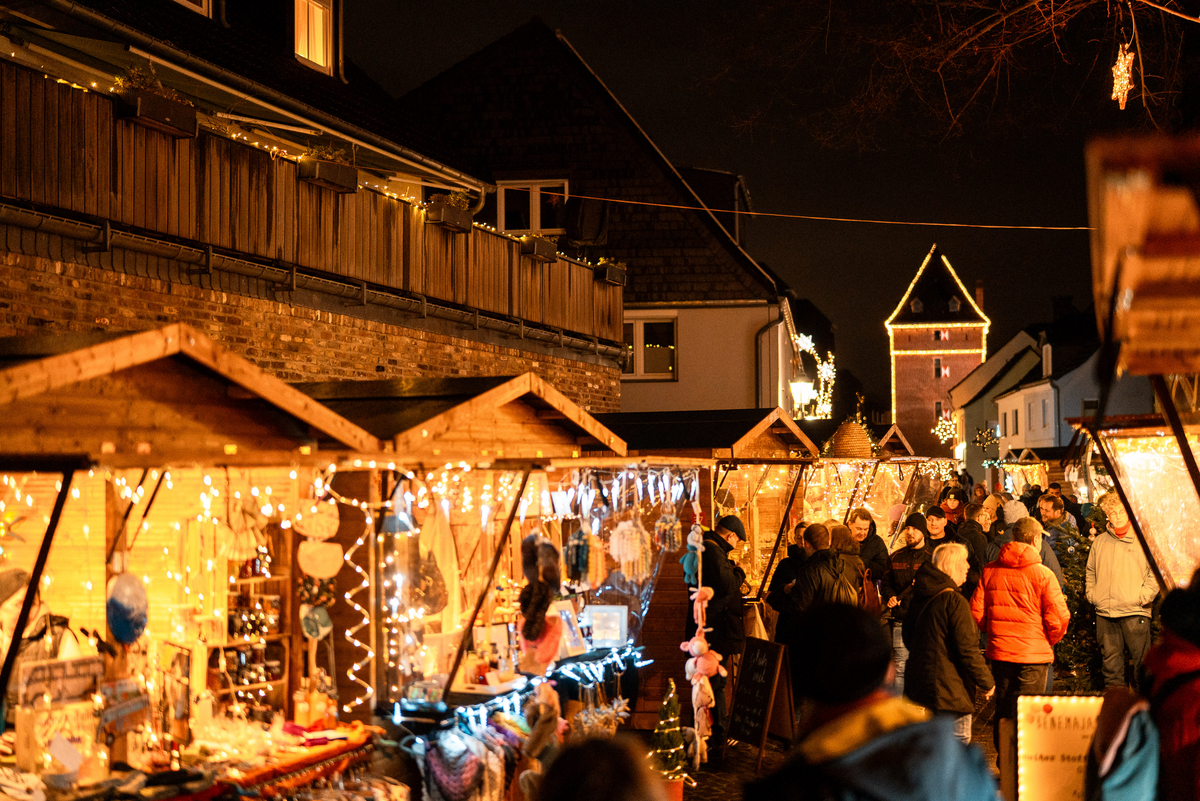 Sternenzauber-Weihnachtsmarkt